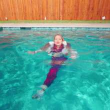WetlookFashion: Kate Gets in the Pool Wearing a Cold Weather Workout Set