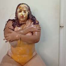 Hikari-Studio-Wam: Luciana Covers Herself with Eggs