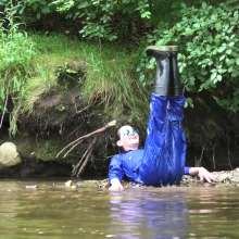 DungeonMasterOne: Lucia's Boilersuit River Bath