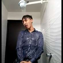 WETColours: Luke Super Wet Elegant in Shower with Super Shampoo