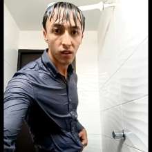 WETColours: Luke Super Wet Elegant in Shower with Super Shampoo
