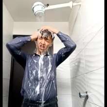 WETColours: Luke Super Wet Elegant in Shower with Super Shampoo