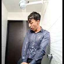 WETColours: Luke Super Wet Elegant in Shower with Super Shampoo