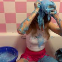 TheGungeZone: Milf Lucky's Messy Gunge Fun