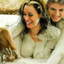 dlodoski: Three Girl Mud Fun, Ultimate Edit--Photos