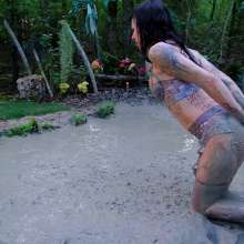 Larzstord: Muddy Anniversary