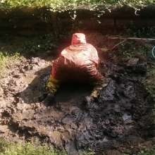 Thefetishgirl: Mud Rainwear Coverage