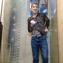 WETColours: Nixon in a Super Shower with Shirt and Jeans with Shampoo