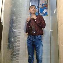 WETColours: Nixon in a Super Shower with Shirt and Jeans with Shampoo