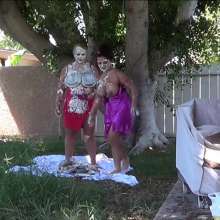 wamtec: Pied Models--Karen and 20 Pies