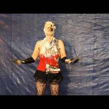 wamtec: Pied Models--Sherrie and 25 Pies