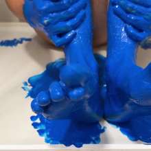 NynoGunge: Playing with Blue Painted Feet