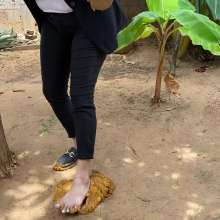 Wam Bagheera Studio: Overweening Real Estate Agent Trashed at Stinky Farm