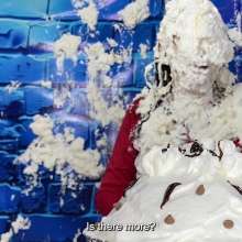 Wam Bagheera Studio: Sweet Bianca Misses Her Date Because a Pie Barrage