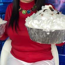 Wam Bagheera Studio: Sweet Bianca Misses Her Date Because a Pie Barrage