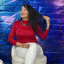 Wam Bagheera Studio: Sweet Bianca Misses Her Date Because a Pie Barrage