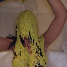 Slimed Models: New Model Makes and Takes Her First-Ever Nasty Slime