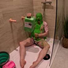 Wakka: Wakka Douses Himself in Gunge on His Stag Do