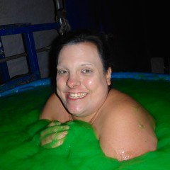GungeTankBabes: Hayley in our Gunge Jacuzzi aka The Dunk Tank