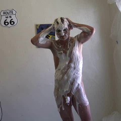 pyd2222: Just sexy guy being gunged!