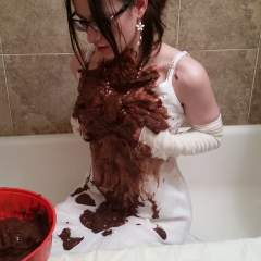 MessyAnt: Got the wifey extremely messy