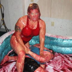 nikkicampos: Grape Jelly Wrestling