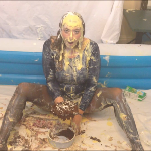 CandyCustard: Maria cums twice in dress, tights, pies and pudding