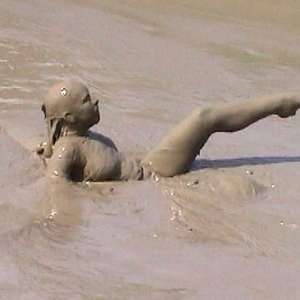 FOXY: Gorgeous Nine in mud
