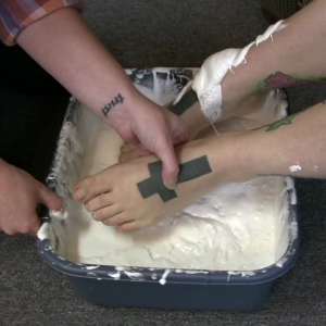 DIDVP_Leila: Elana Gets Pranks Her Roommate With Glue
