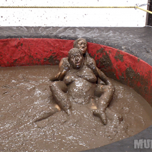 wamfan: Mud Wrestling Video:  Sibling Rivalry
