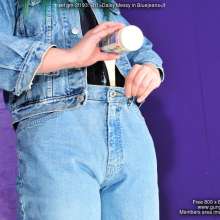DungeonMasterOne: Daisy completely creams herself in jeans and jean jacket!