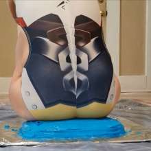 MessyMissMarie: New cake sitting video soon to come!