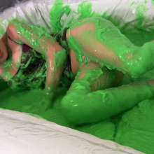 Messygirl: Pics from a New Messygirl Download