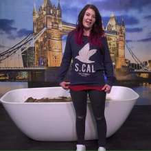 MostWam: Mud Bath In Jeans Rhian