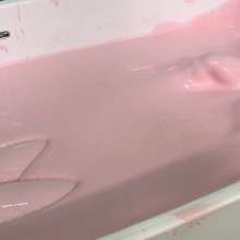 MostWam: Ania And The Bath Of Pink Gunge