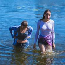 wet.look.me: New cool wetlook!  Alis and Lina--pretty and big boobs!  Don't miss!