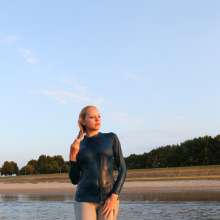 eileenvogel: Eileen swimming in iciw jeans in the river