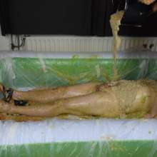MessyCleo: A sensual and very satisfying couple video covered in porridge and gunge.