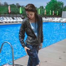 wet.look.me: Vita-- wetlook model--is a charming brunette with an astute gaze
