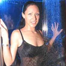lofw: Hot girls under disco shower