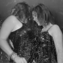 lofw: Hot girls under disco shower