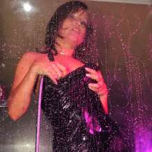 lofw: Hot girls under disco shower