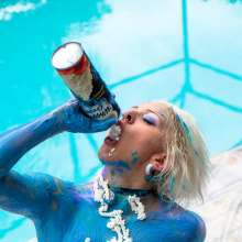 messyhot: Chikkin one of the top messyhot models has started selling other content