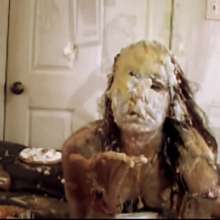 pie_burglar: Lovinia Makes Another Mess