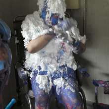 messyjojo: Mikeys first proper sploshing experience