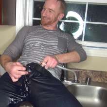 Jayce: Stephon, Bradley and Rod start taking Messy/Wet Customs!