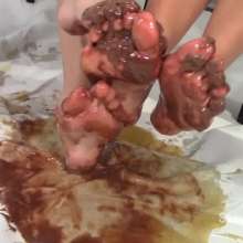 Alana SexyMessyBabes: Sexy Messy Toe Suck