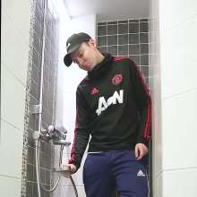 vstyle83: Adidas Shower