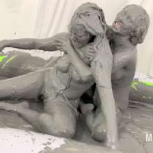 Messygirl: New Messygirl Download: "Amber vs Zoey Mud Wrestling""
