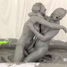 Messygirl: New Messygirl Download: "Amber vs Zoey Mud Wrestling""